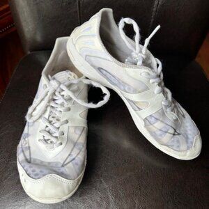Nfinity Vengeance Cheer Sneakers